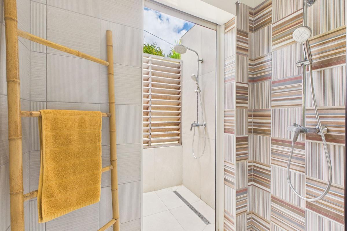 Location villa piscine 3 chambres diamant - char 2 salle de douche 2